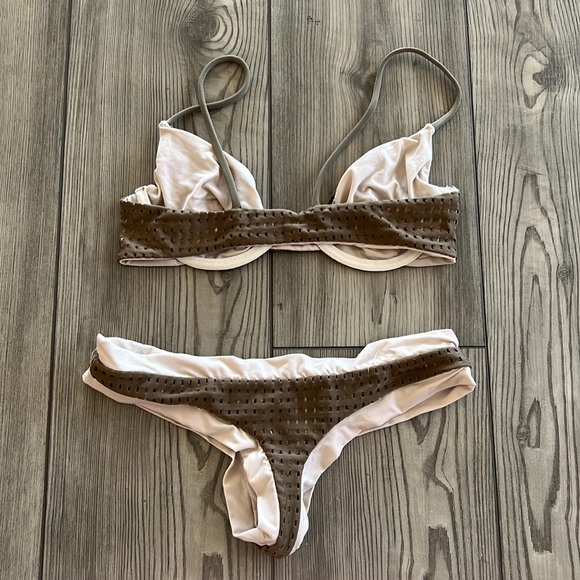 ACACIA BASICS SET topless mesh - Picture 2 of 4